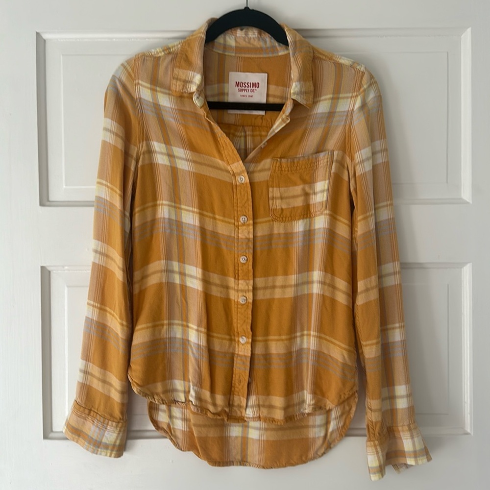 Mossimo Supply Co. soft plaid button down shirt